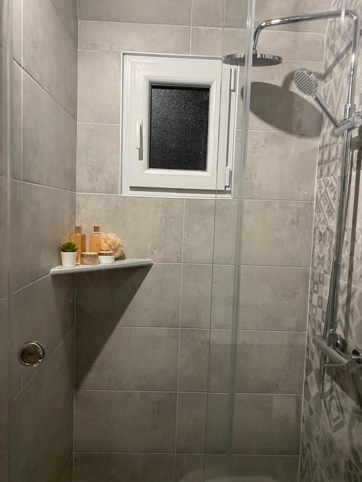 Cozy apartment in Kikinda Buitenkant foto
